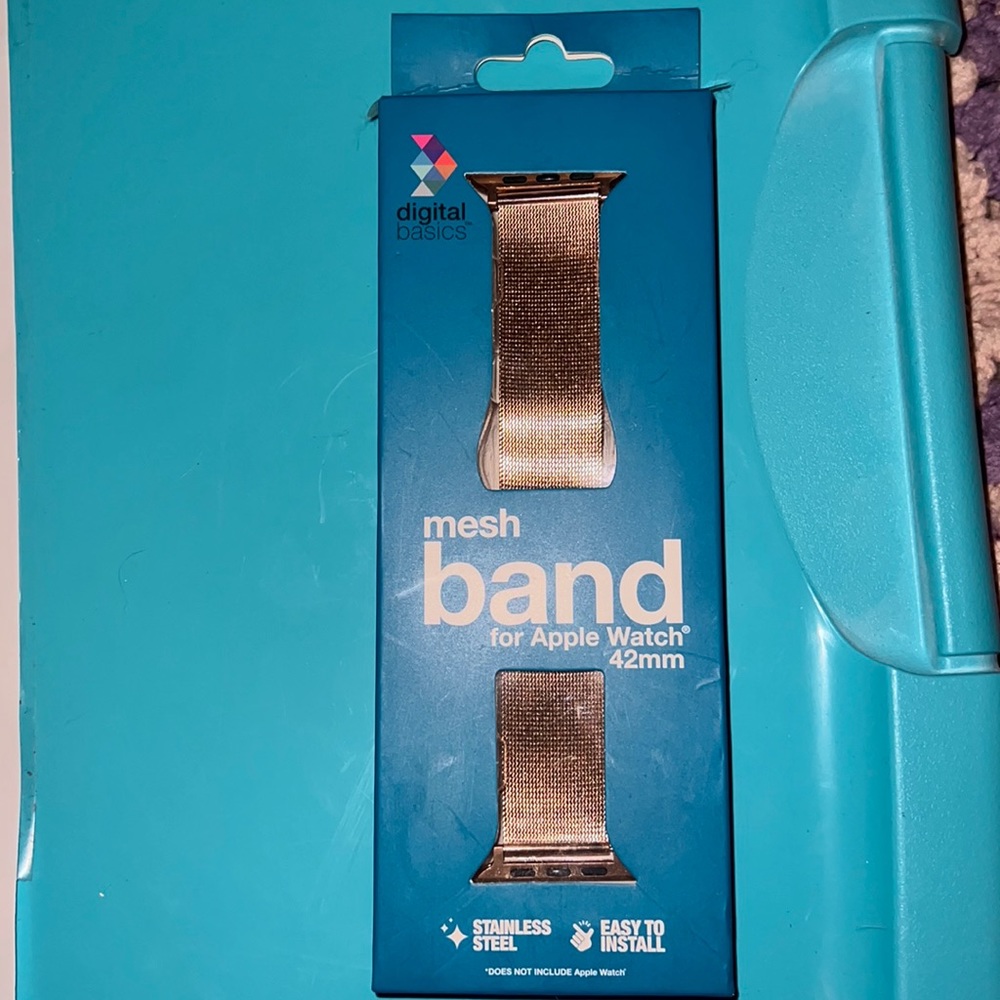 Apple 🍎watch band new in box 42mm